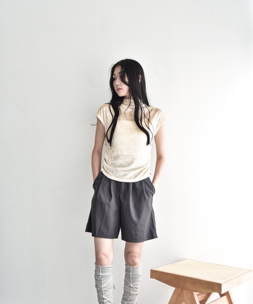 Y/lim(イリム)の「シアーベロアモックネックフレンチTシャツ(Tシャツ/カットソー・レディース・ベージュ/グレー/ブラウン/ブラック・M)」の12枚目の写真