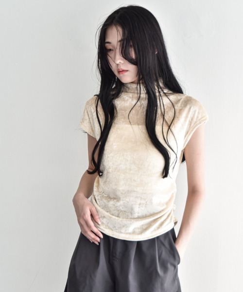 Y/lim(イリム)の「シアーベロアモックネックフレンチTシャツ(Tシャツ/カットソー・レディース・ベージュ/グレー/ブラウン/ブラック・M)」の9枚目の写真