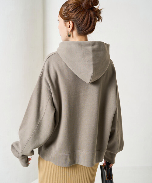 FREAK'S STORE（フリークスストア）の「限定展開　ヘビーウェイト ショート丈 パーカー（パーカー・レディース・ネイビー/ライトグレー/グレー/チャコールグレー/ブラック/ベージュ/ピンク/ナチュラル/ブルー/イエロー・ﾌﾘ-）」の5枚目の写真