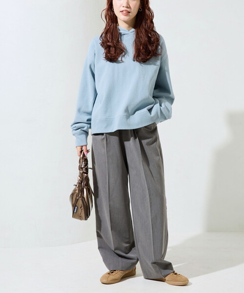 FREAK'S STORE（フリークスストア）の「限定展開　ヘビーウェイト ショート丈 パーカー（パーカー・レディース・ネイビー/ライトグレー/グレー/チャコールグレー/ブラック/ベージュ/ピンク/ナチュラル/ブルー/イエロー・ﾌﾘ-）」の15枚目の写真