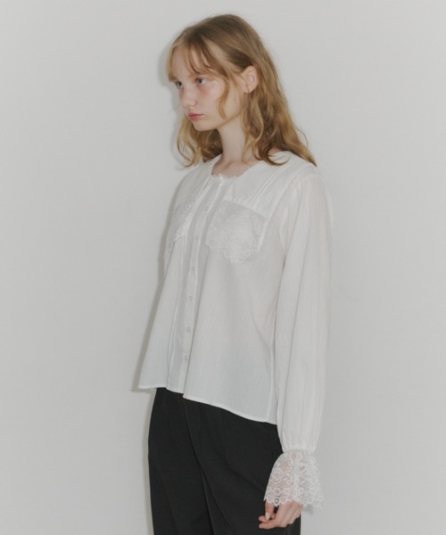 idem（イデム）の「vintage square lace collar blouse / 襟デザインレースブラウス（シャツ/ブラウス・レディース・オフホワイト・FREE）」の9枚目の写真