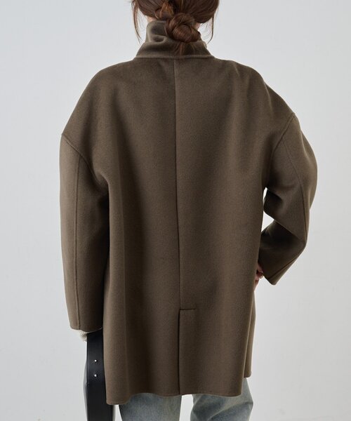 SHENERY（シーナリー）の「ビッグカラーリバーミディコート（その他アウター・レディース・ブラウン/オフホワイト/モカ/ブラック・FREE）」の14枚目の写真