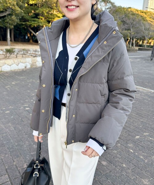 MICO COULIER（ミコクリエ）の「《撥水》ストレッチライトタフタショートコート（ダウンジャケット/コート・レディース・キナリ/ブラック/チャコールグレー/グレイッシュベージュ・38）」の11枚目の写真