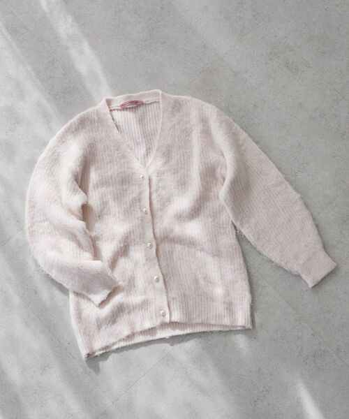 Maison de FLEUR（メゾンドフルール）の「フェザーヤーンカーディガン（カーディガン/ボレロ・レディース・アイボリー/ライトピンク・FREE）」の2枚目の写真