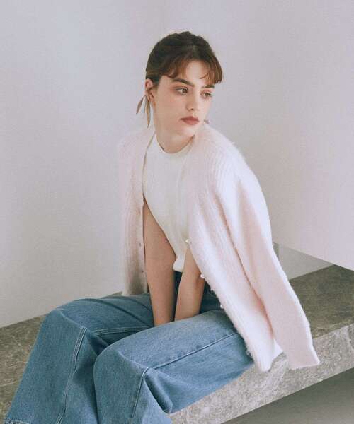 Maison de FLEUR（メゾンドフルール）の「フェザーヤーンカーディガン（カーディガン/ボレロ・レディース・アイボリー/ライトピンク・FREE）」の8枚目の写真