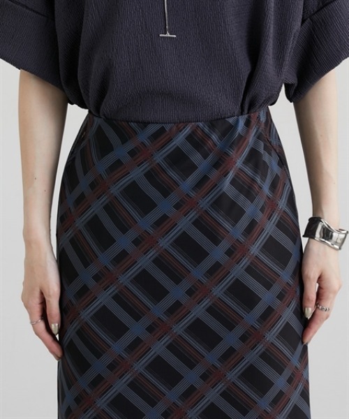 nissen（ニッセン）の「シアーチェック柄ナロースカート（スカート・レディース・カーキ/ブルー/ブラウン・M/L/LL）」の13枚目の写真