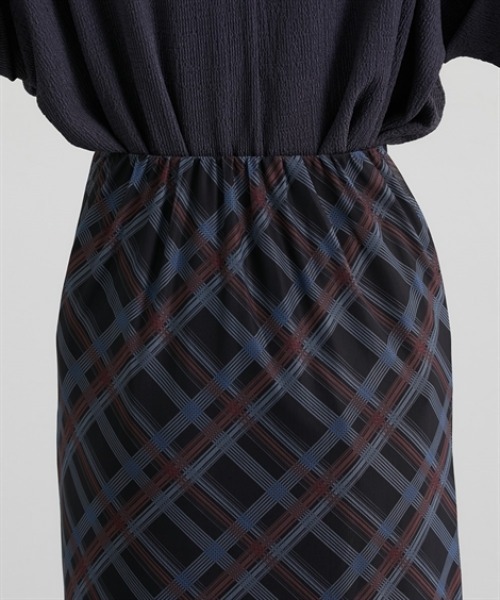 nissen（ニッセン）の「シアーチェック柄ナロースカート（スカート・レディース・カーキ/ブルー/ブラウン・M/L/LL）」の14枚目の写真