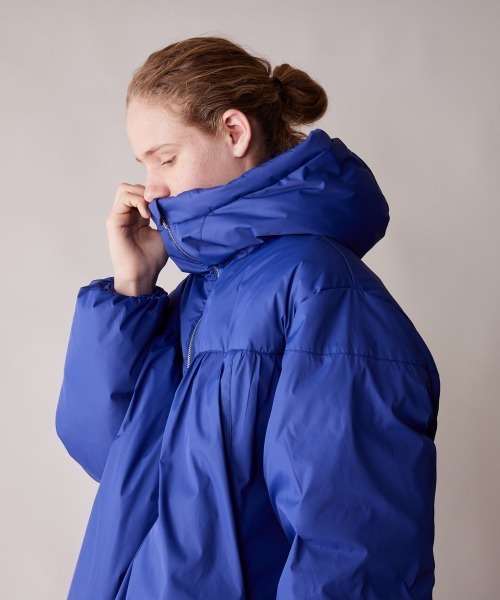 eureka_様　Acne Studios クロップドダウンジャケット 青 10875398_3?w=400