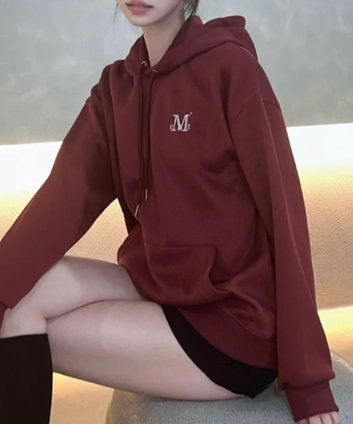 MUCENT（ムセント）の「【MUCENT】ブランド直輸入正規品/MUCENT シグネチャー ベーシック ロゴ フードT ユニセックス MUCENT SIGNATURE BASIC LOGO HOOD T UNISEX（パーカー・レディース・ブラック/レッド/モカ/チャコール・FREE）」の10枚目の写真