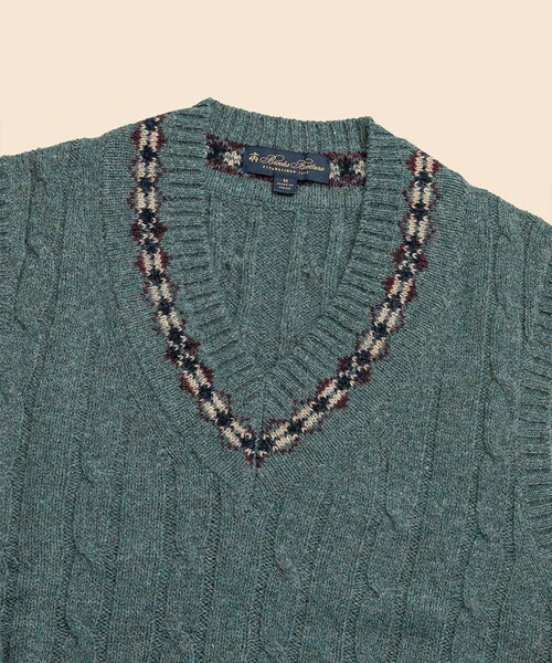 BROOKS BROTHERS(ブルックスブラザーズ)の「ウール ケーブル フェアアイルトリム Vネックテニスベスト(ベスト・メンズ・ダークグリーン・X-LARGE/X-SMALL/LARGE/MEDIUM/SMALL)」の2枚目の写真