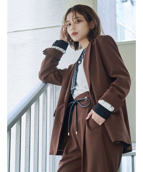 TONAL（トーナル）の「スカーフタイパールブラウス（シャツ/ブラウス・レディース・オフホワイト/ネイビー/ベージュ・MEDIUM）」の6枚目の写真