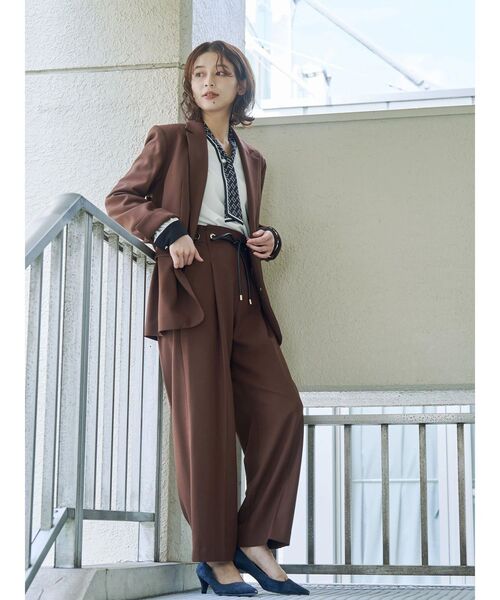 TONAL（トーナル）の「スカーフタイパールブラウス（シャツ/ブラウス・レディース・オフホワイト/ネイビー/ベージュ・MEDIUM）」の12枚目の写真