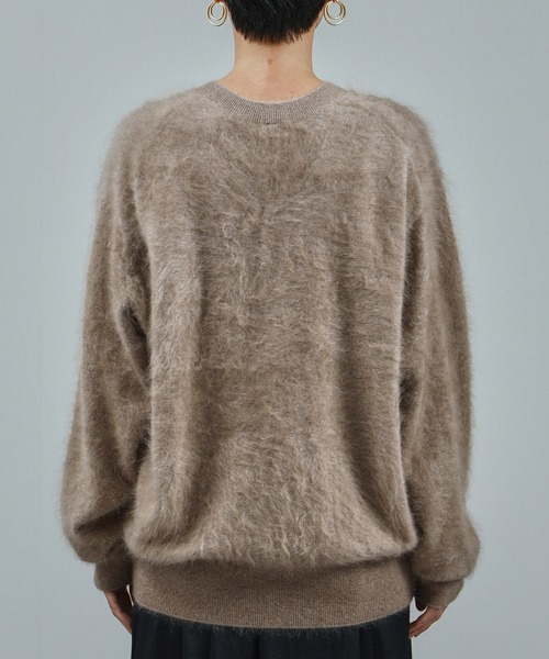 SALON adam et rope'（サロン アダム エ ロペ）の「ブラッシュドカシミヤクルーネックニットプルオーバー（ニット/セーター・レディース・ベージュ系その他/ネイビー・FREE）」の18枚目の写真