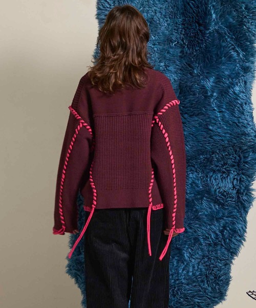 UNISEX》Oni-Waffle Flower Embroidery Prime-Over Crew Neck Knit