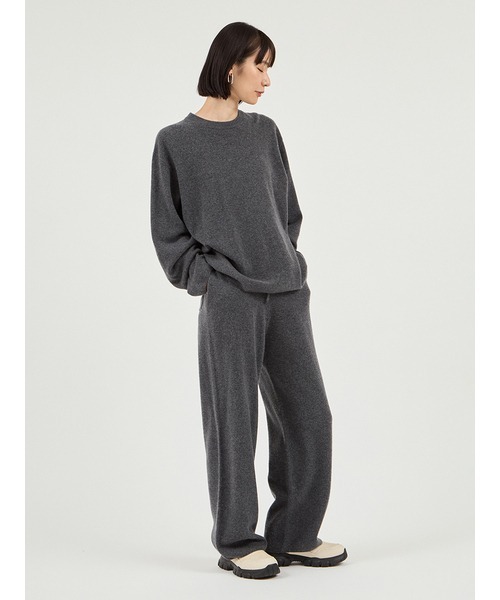 emmi(エミ)の「【セットアップ対応】ラムウールニットパンツ(その他パンツ・レディース・チャコールグレー/ライトベージュ/バーガンディー・0/1)」の1枚目の写真