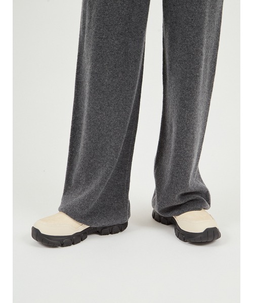 emmi(エミ)の「【セットアップ対応】ラムウールニットパンツ(その他パンツ・レディース・チャコールグレー/ライトベージュ/バーガンディー・0/1)」の8枚目の写真