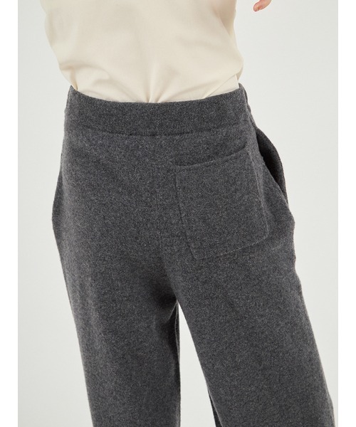 emmi(エミ)の「【セットアップ対応】ラムウールニットパンツ(その他パンツ・レディース・チャコールグレー/ライトベージュ/バーガンディー・0/1)」の11枚目の写真