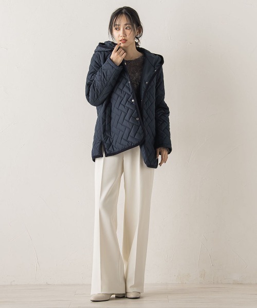 Droite lautreamont(ドロワットロートレアモン)の「【WEB限定】ポリエステルタフタキルトコート(その他アウター・レディース・ベージュ/ネイビー・M)」の13枚目の写真