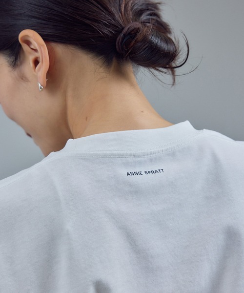 SALON adam et rope'(サロン アダム エ ロペ)の「【Annie Spratt by SALON】フォトロングスリーブTシャツ(Tシャツ/カットソー・レディース・ホワイト系その他4/ホワイト系その他2/ホワイト・FREE)」の20枚目の写真