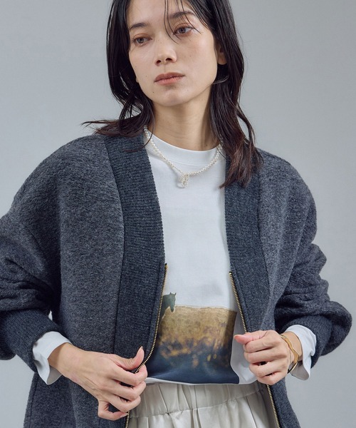 SALON adam et rope'(サロン アダム エ ロペ)の「【Annie Spratt by SALON】フォトロングスリーブTシャツ(Tシャツ/カットソー・レディース・ホワイト系その他4/ホワイト系その他2/ホワイト・FREE)」の12枚目の写真