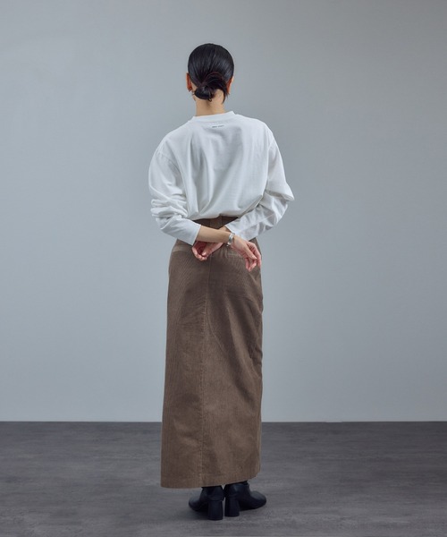SALON adam et rope'(サロン アダム エ ロペ)の「【Annie Spratt by SALON】フォトロングスリーブTシャツ(Tシャツ/カットソー・レディース・ホワイト系その他4/ホワイト系その他2/ホワイト・FREE)」の5枚目の写真