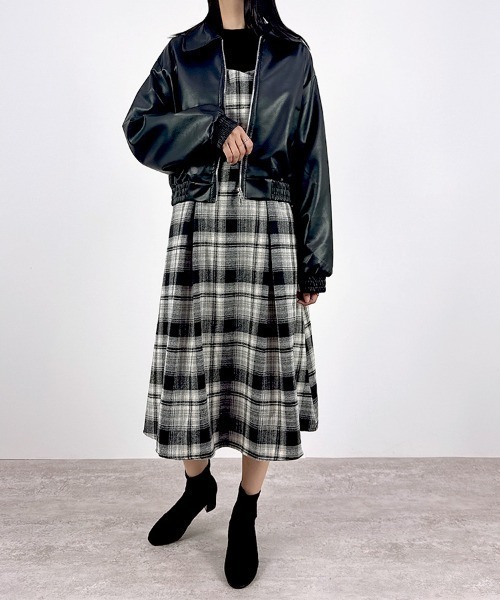 CLOTHY(クロシィ)の「【インナーと細ベルトがセットになった3点セット♪】インナー付グレンチェックワンピース(ワンピース・レディース・チャコールグレー/オフホワイト・FREE)」の12枚目の写真