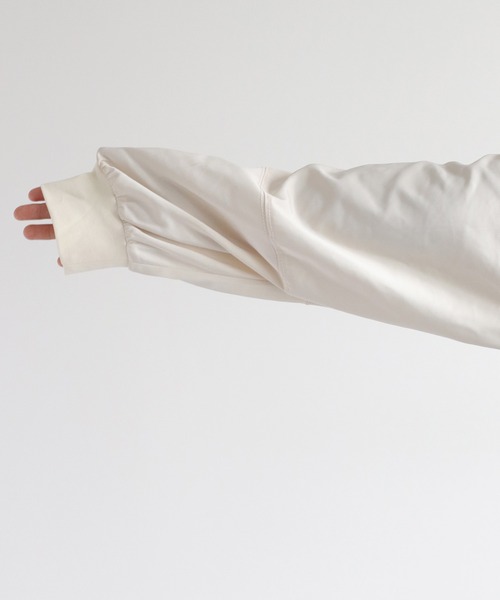 cepo（セポ）の「バックジップミリタリー切り替えプルオーバー（スウェット・レディース・オフホワイト/チャコール・M）」の4枚目の写真