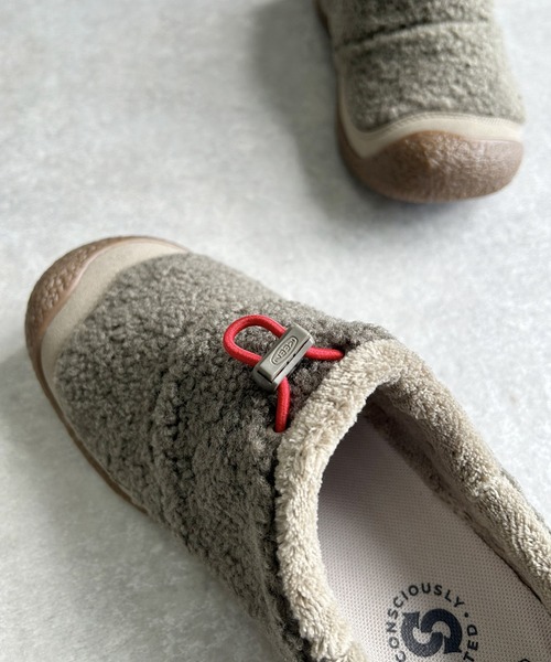 KEEN(キーン)の「【KEEN】 HOWSER III SLIDE(ハウザースリースライド)KHAKI/BROWN(スリッポン・レディース・カーキブラウン・M/L)」の2枚目の写真