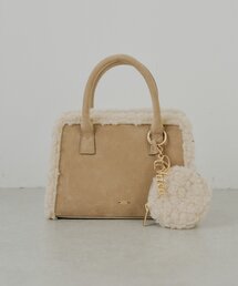 Chico | ロゴチャーム付きスエードムートンバッグ(ボストンバッグ)