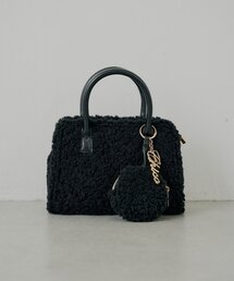ロゴチャーム付きスエードムートンバッグ