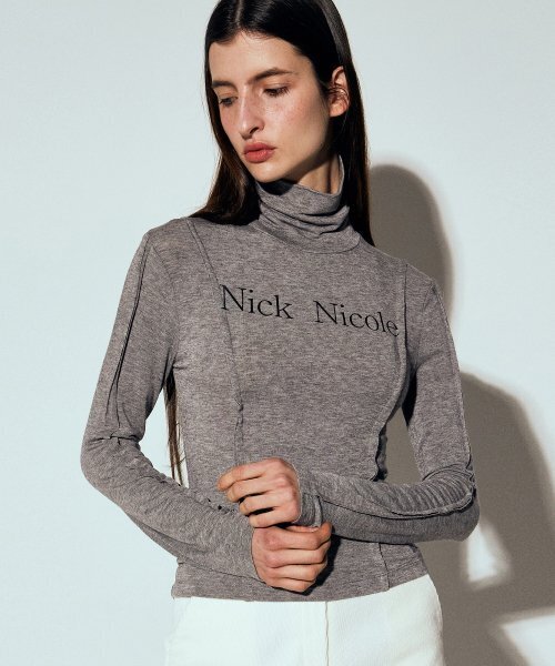 NICK&NICOLE(ニックアンドニコール)の「NICOLE PINTUCK LINE TURTLENECK TOP_GRAY(Tシャツ/カットソー・レディース・その他・FREE)」の2枚目の写真