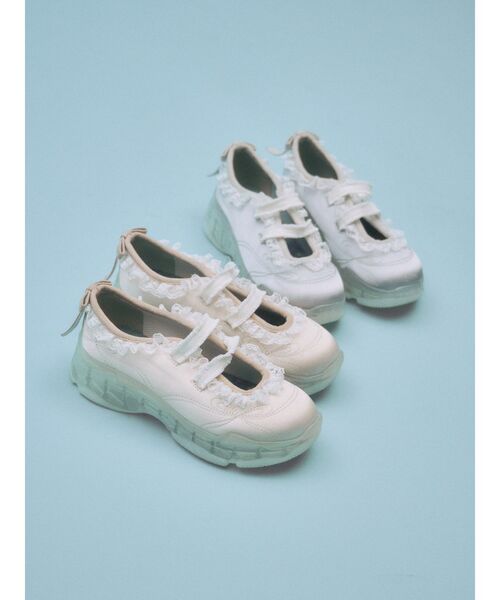 merry jenny（メリージェニー）の「satin ribbon stitch sneaker（スニーカー・レディース・ライトブルー/アイボリー・LARGE/MEDIUM）」の4枚目の写真