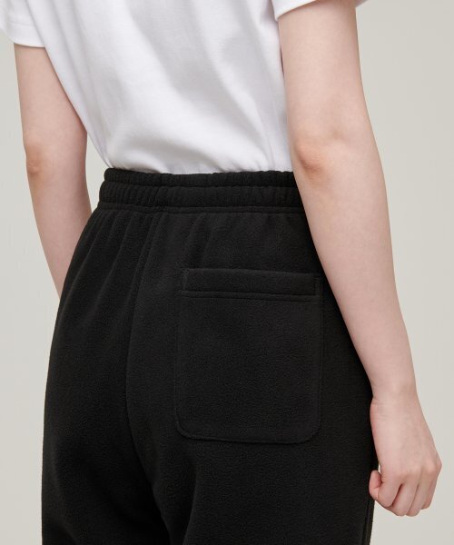 MUSINSA STANDARD WOMAN（ムシンサスタンダードウーマン）の「レディースポーラフリーススウェットパンツ[ブラック]（スウェットパンツ・レディース・その他・SMALL/MEDIUM/LARGE/X-SMALL）」の6枚目の写真