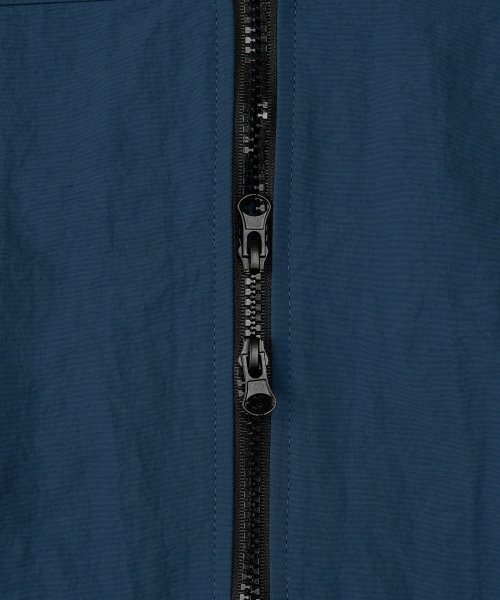 TOFFEE(トフィー)の「ライトウェイトウィンドジャンパー(BLUE)(ナイロンジャケット・メンズ・その他・MEDIUM/LARGE/X-LARGE)」の5枚目の写真