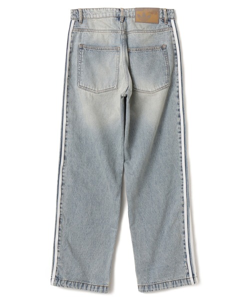 adidas（アディダス）の「adidas DENIM FIREBIRD TRACK PANTS ATMOS / アディダス デニム ファイヤー バード トラックパンツ アトモス【SP】（デニムパンツ・メンズ・ライトインディゴブルー・27inch/26inch/25inch/24inch/36inch/35inch/34inch/33inch/32inch/30inch）」の6枚目の写真