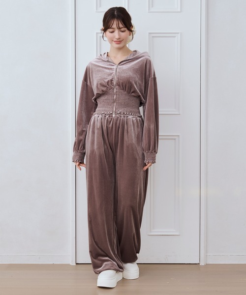 eMutille(エミュティーユ)の「【SET ITEM】velour set up /ベロアセットアップ(セットアップ・レディース・スモークピンク/ブラック・FREE)」の10枚目の写真