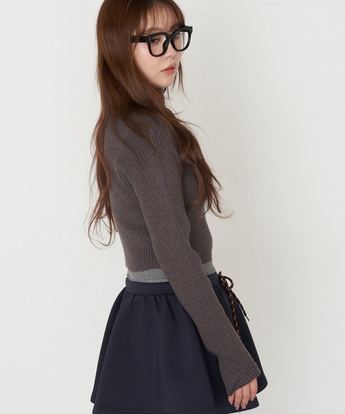 RAY CASSIN（レイカズン）の「コンパクトハイネックニット（ニット/セーター・レディース・チャコールグレー/レッド系その他2/ブラック系その他2/ライトベージュ/ベージュ系その他2・FREE）」の9枚目の写真