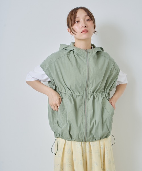 Kelen(ケレン)の「「KELEN / ケレン」ドロストデザインフードベスト(シャツ/ブラウス・レディース・ライトイエロー/ブラック/ベージュ/ライトカーキ・FREE)」の13枚目の写真