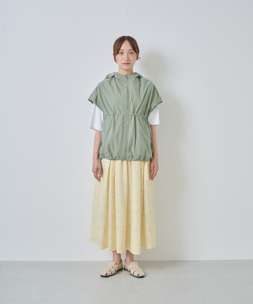Kelen(ケレン)の「「KELEN / ケレン」ドロストデザインフードベスト(シャツ/ブラウス・レディース・ライトイエロー/ブラック/ベージュ/ライトカーキ・FREE)」の19枚目の写真