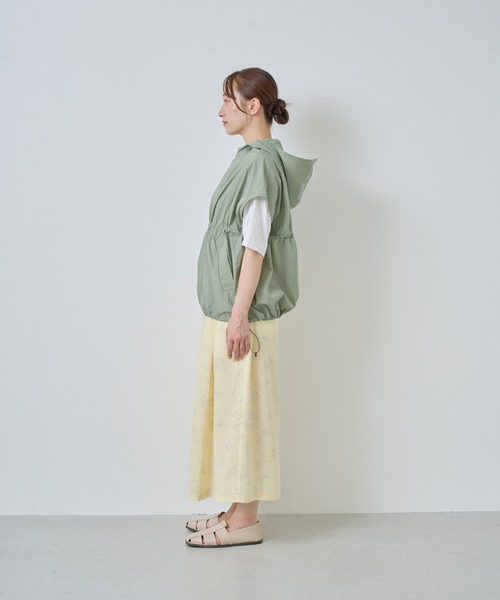 Kelen(ケレン)の「「KELEN / ケレン」ドロストデザインフードベスト(シャツ/ブラウス・レディース・ライトイエロー/ブラック/ベージュ/ライトカーキ・FREE)」の20枚目の写真