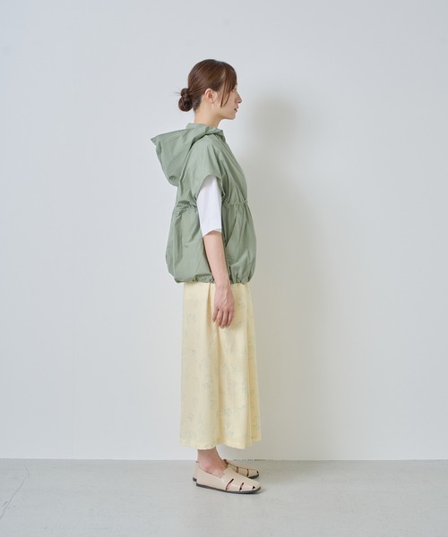 Kelen(ケレン)の「「KELEN / ケレン」ドロストデザインフードベスト(シャツ/ブラウス・レディース・ライトイエロー/ブラック/ベージュ/ライトカーキ・FREE)」の22枚目の写真