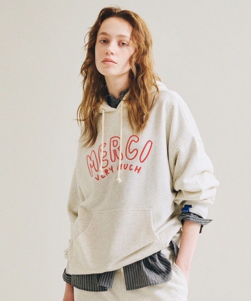 studio CLIP（スタディオクリップ）の「【daily CLIP × holiday】スウェットフーディー（パーカー・レディース・ホワイト/グレー・FREE）」の2枚目の写真