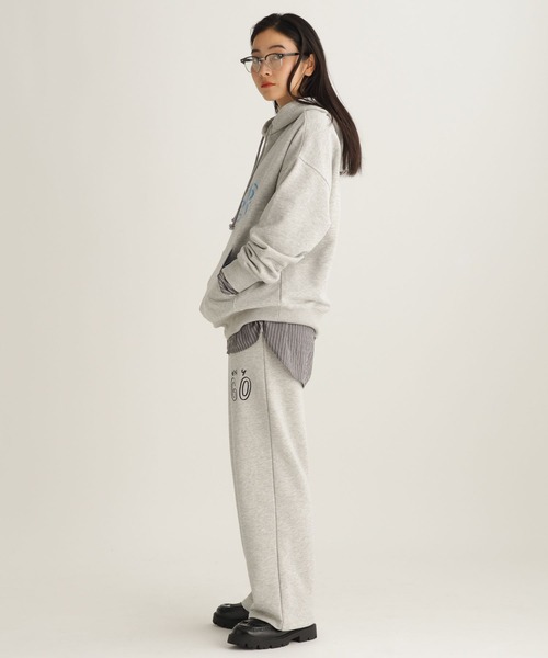 studio CLIP（スタディオクリップ）の「【daily CLIP × holiday】スウェットフーディー（パーカー・レディース・ホワイト/グレー・FREE）」の20枚目の写真