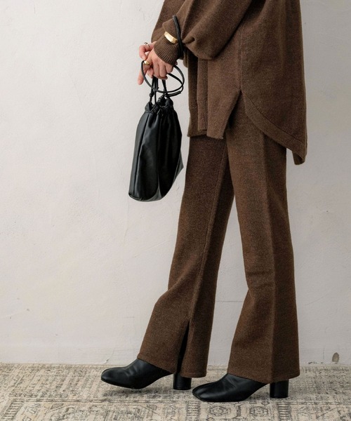 NOAHL（ノアル）の「【NOAHL】ニットフレアパンツ《mayoさんコラボ》（その他パンツ・レディース・チャコール/ベージュ/ブラウン・S/M）」の3枚目の写真