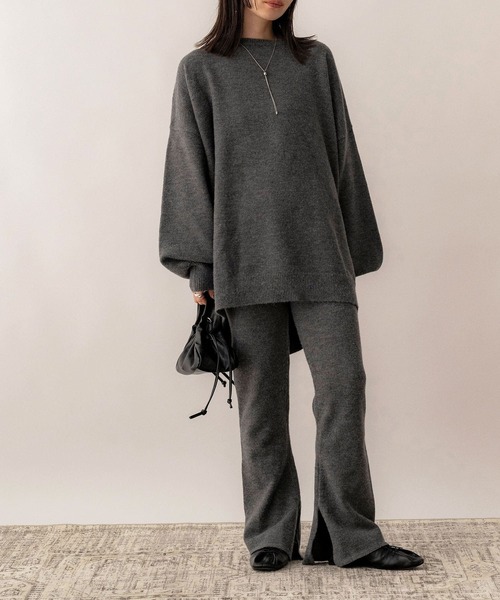 NOAHL（ノアル）の「【NOAHL】ニットフレアパンツ《mayoさんコラボ》（その他パンツ・レディース・チャコール/ベージュ/ブラウン・S/M）」の2枚目の写真