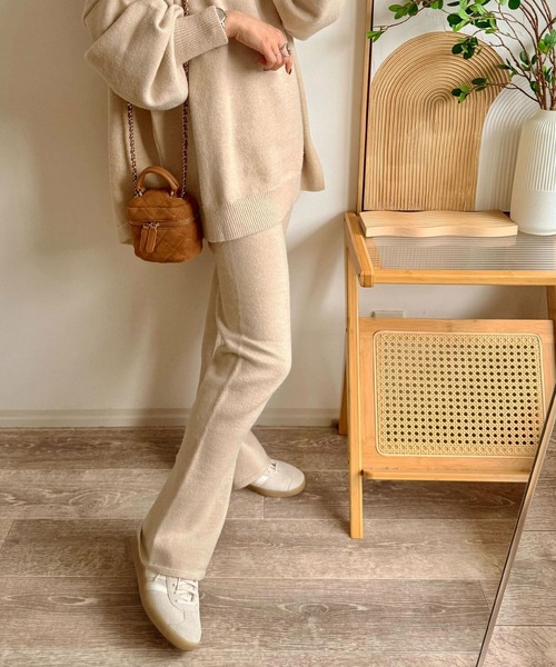 NOAHL（ノアル）の「【NOAHL】ニットフレアパンツ《mayoさんコラボ》（その他パンツ・レディース・チャコール/ベージュ/ブラウン・S/M）」の5枚目の写真
