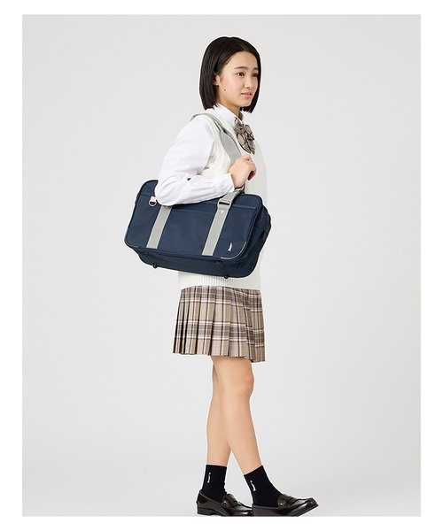 EASTBOY(イーストボーイ)の「イーストボーイ ナイロン バッグ さくら女神 スクバ Wファスナー 通学 鞄 女子 女子高生 中学 高校 スクール (ショルダーバッグ・キッズ・ネイビー・F)」の12枚目の写真