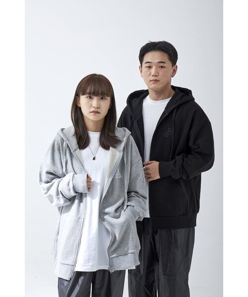 APOSTROPHE COMMA(アポストロフィコンマ)の「ダブルACOロゴフードパーカー(ブラック/ブラック)(パーカー・メンズ・ブラック・LARGE/MEDIUM)」の4枚目の写真