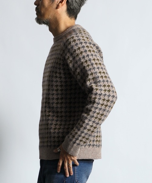 The DUFFER of ST.GEORGE（ザダファーオブセントジョージ）の「JACQUARD GUN CLUB CHECK KNIT：ジャガード ガンクラブチェック ニット（ニット/セーター・メンズ・カーキ/ブラウン・MEDIUM/LARGE）」の10枚目の写真