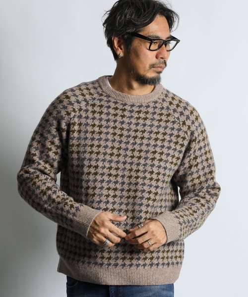 The DUFFER of ST.GEORGE（ザダファーオブセントジョージ）の「JACQUARD GUN CLUB CHECK KNIT：ジャガード ガンクラブチェック ニット（ニット/セーター・メンズ・カーキ/ブラウン・MEDIUM/LARGE）」の8枚目の写真
